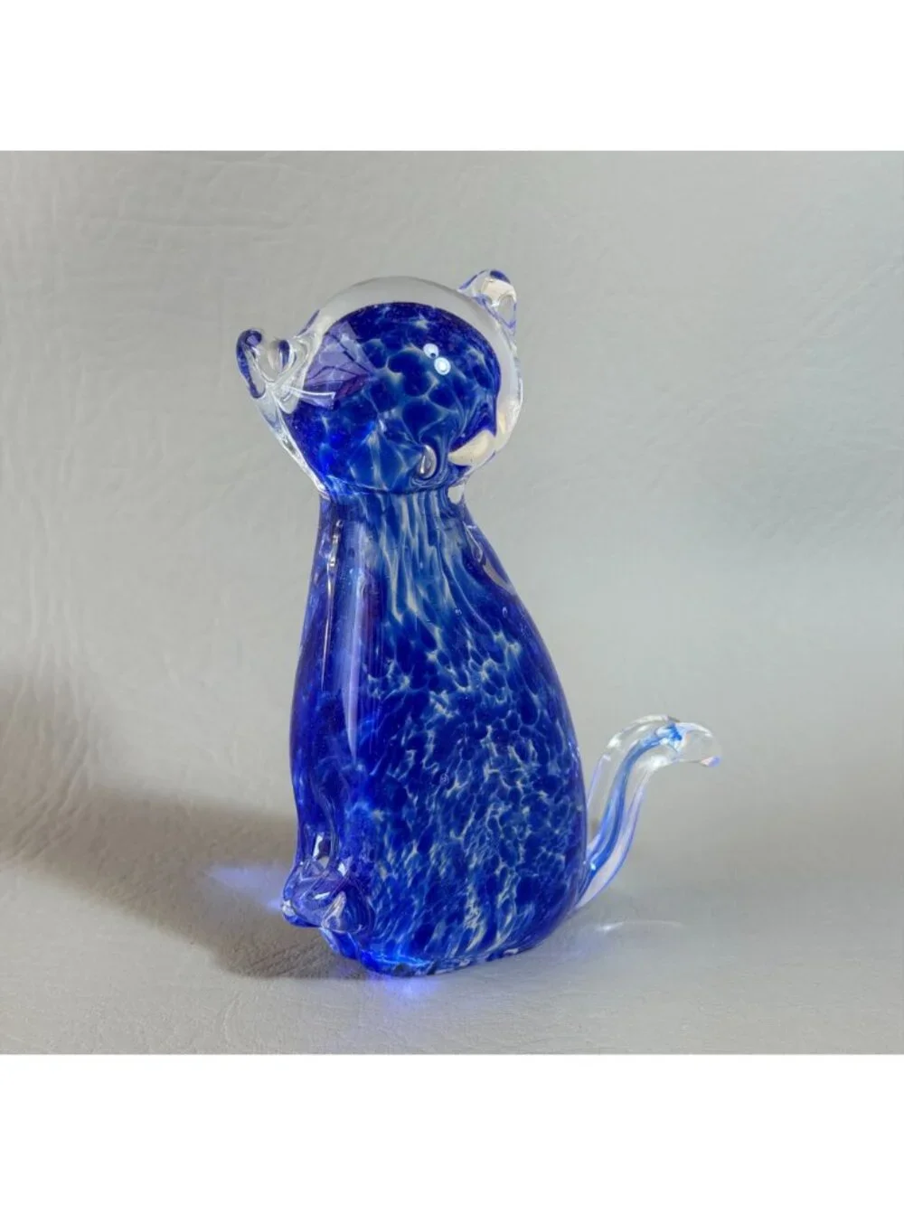 Retro Cobalt Blue Speckled Glass Sitting Cat Statue Clear Tail Paperweight 5